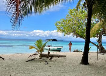 Happy place Moho Caye Belize